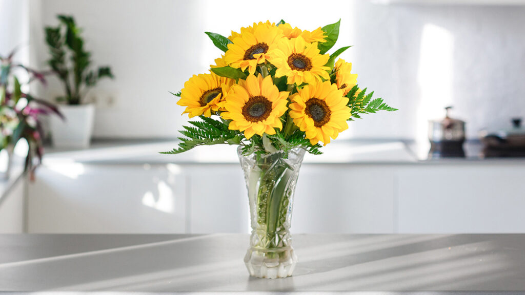 Benefits of Gifting a Sunflower Bouquet