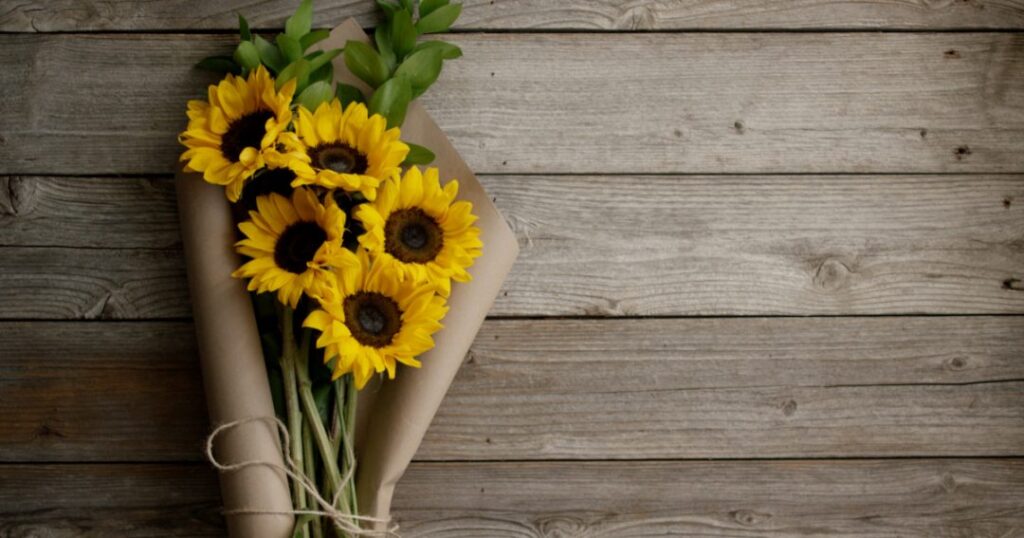 How to Make a Sunflower Bouquet