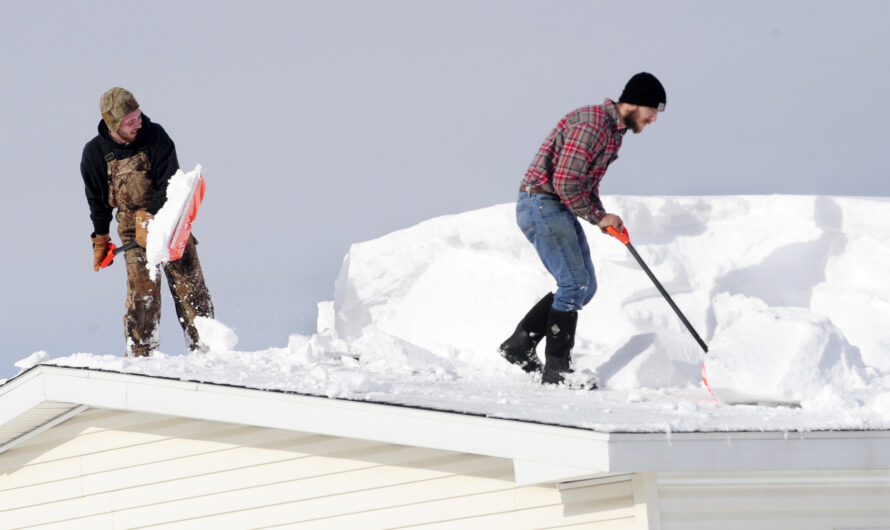 Boston Roofers’ Winter Wisdom: Defending Against Snow and Ice