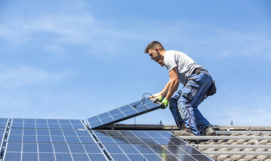 Solar Panel Installation: DIY vs. Professional Installation – Pros and Cons