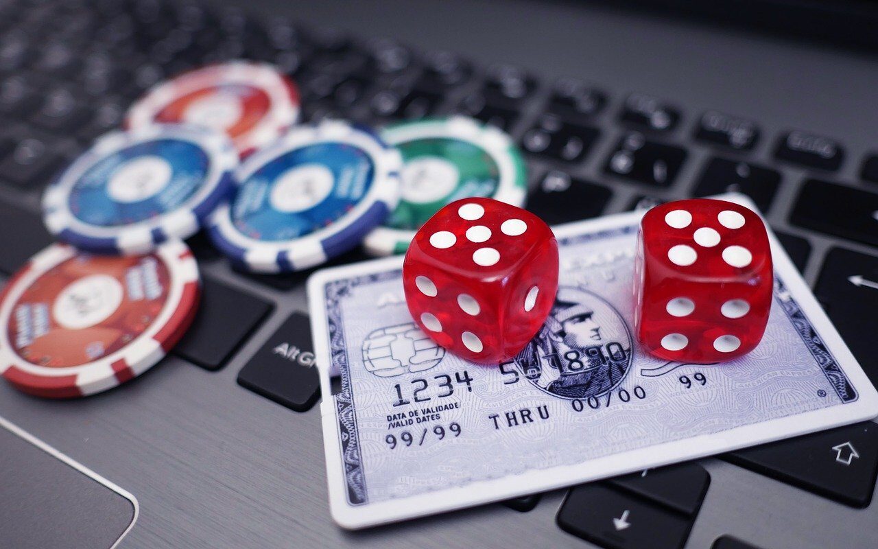 Shifting Tides How Online Casinos are Revolutionizing the Gambling Industry