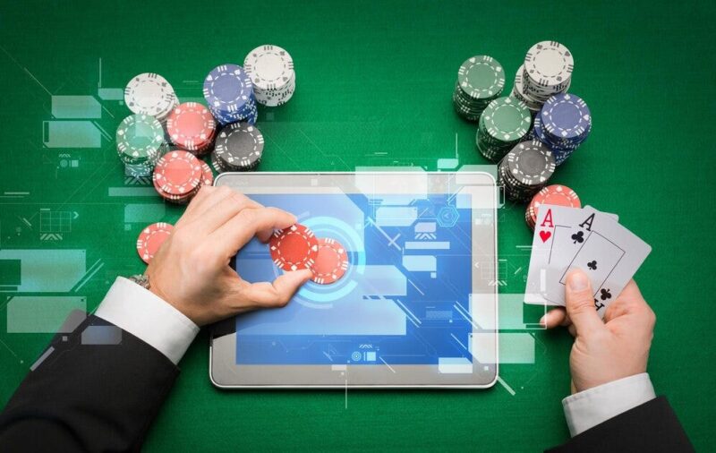 Data Analytics and Tracking in Online Poker