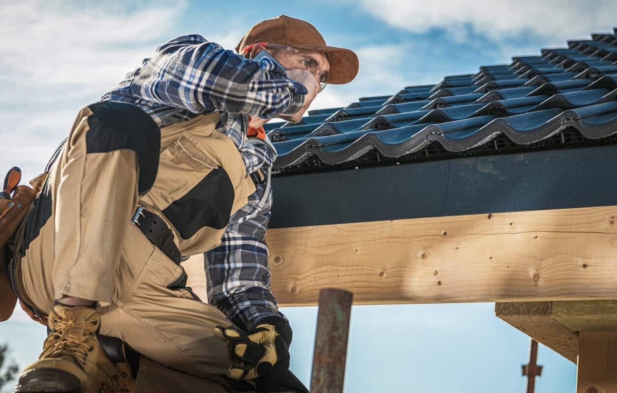 Top Qualities to Look for in Commercial Roofing Contractors